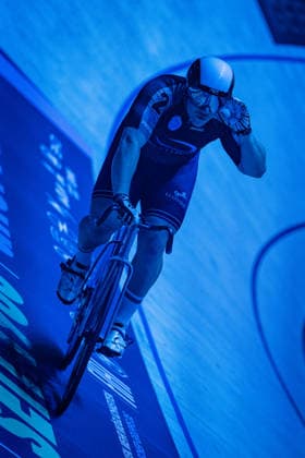 ROTHERHAM Matthew Sixdays Bremen 2026 Team 2 VELO TRACK ROTHERHAM Matthew GBR Portrait Portrait Event Event Sixdays Bremen 2026 Category Category Cycling Track Cycling Sixdays Elite Men Location Place Europe Germany Bremen ÖVB Arena Discipline Sprint Distance 166 m Date Date 09 01 2026 Friday Day 1
