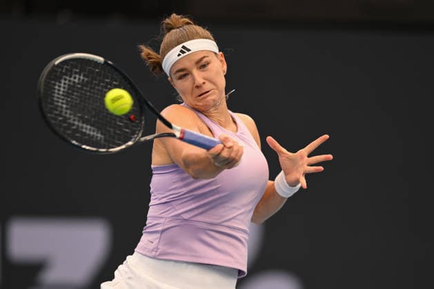 TENNIS BRISBANE INTERNATIONAL, Karolina Muchova of Czechia in action against Aryna Sabalenka of Belarus during the semi-finals of the Brisbane International tennis tournament at Pat Rafter Arena in Brisbane, Saturday, January 10, 2026. ( NO ARCHIVING, EDITORIAL USE ONLY BRISBANE QUEENSLAND AUSTRALIA  Copyright: xZAINxMOHAMMEDx 20260110162591137964