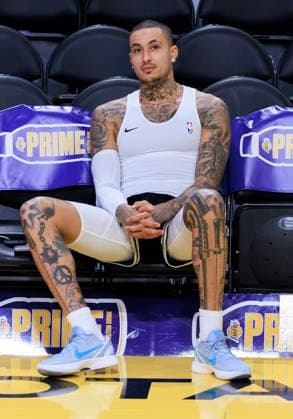 January 9, 2026, Los Angeles, California, USA: Kyle Kuzma 18 of the Milwaukee Bucks during warm ups prior to their regular season NBA, Basketball Herren, USA game against the Los Angeles Lakers on Friday January 9, 2026 at Crypto.com Arena in Los Angeles, California. ARIANA RUIZ PI Los Angeles USA - ZUMAp124 20260109_zaa_p124_005 Copyright: xArianaxRuizx