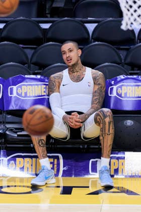 January 9, 2026, Los Angeles, California, USA: Kyle Kuzma 18 of the Milwaukee Bucks during warm ups prior to their regular season NBA, Basketball Herren, USA game against the Los Angeles Lakers on Friday January 9, 2026 at Crypto.com Arena in Los Angeles, California. ARIANA RUIZ PI Los Angeles USA - ZUMAp124 20260109_zaa_p124_009 Copyright: xArianaxRuizx