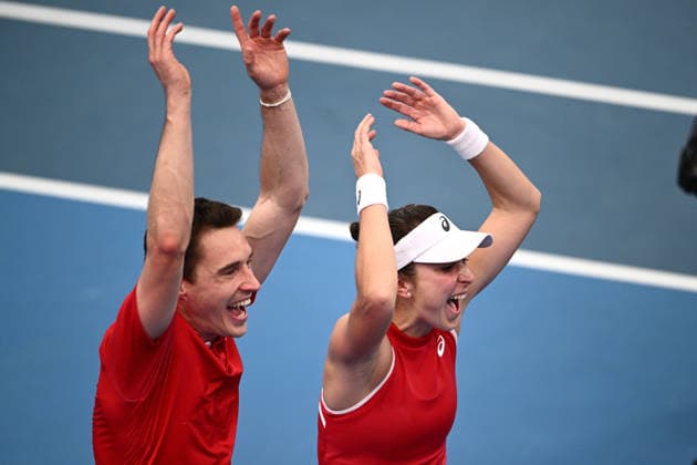 TENNIS UNITED CUP SYDNEY, Belinda Bencic and Jakub Paul of Switzerland celebrate winning their mixed doubles match against Elise Mertens and Zizou Bergs of Belgium, during the semi final between Switzerland and Belgium in the 2026 United Cup at Ken Rosewall Arena in Sydney, Saturday, January 10, 2026. ( NO ARCHIVING, EDITORIAL USE ONLY SYDNEY NEW SOUTH WALES AUSTRALIA  Copyright: xDANxHIMBRECHTSx 20260110126382258537