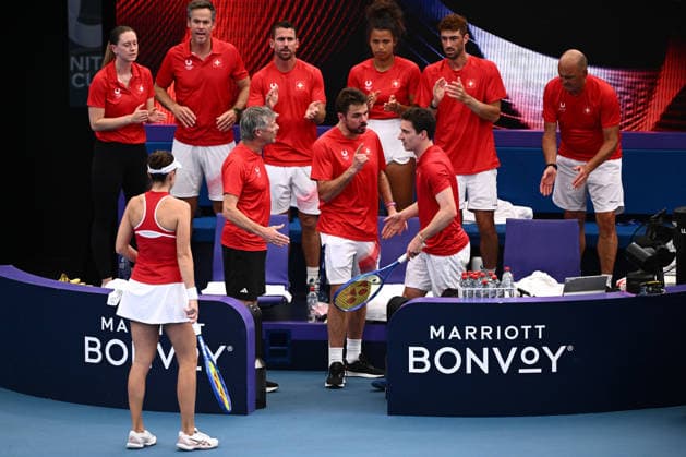 TENNIS UNITED CUP SYDNEY, Team Switzerland captain Stan Wawrinka (centre) speaks with Belinda Bencic (left) and Jakub Paul of Switzerland in their mixed doubles match against Elise Mertens and Zizou Bergs of Belgium, during the semi final between Switzerland and Belgium in the 2026 United Cup at Ken Rosewall Arena in Sydney, Saturday, January 10, 2026. ( NO ARCHIVING, EDITORIAL USE ONLY SYDNEY NEW SOUTH WALES AUSTRALIA  Copyright: xDANxHIMBRECHTSx 20260110122614852655