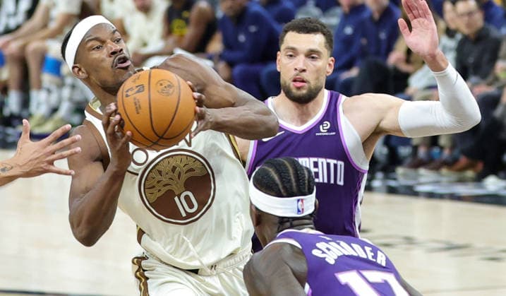 (260110) -- SAN FRANCISCO, Jan. 10, 2026 -- Golden State Warriors Jimmy Butler III (L) breaks through during the 2025-2026 NBA, Basketball Herren, USA regular season basketball game between Golden State Warriors and Sacramento Kings in San Francisco, the United States, Jan. 9, 2026. (Photo by Xinhua) (SP)U.S.-SAN FRANCISCO-BASKETBALL-NBA-GOLDEN STATE WARRIORS VS SACRAMENTO KINGS ArthurxDong 