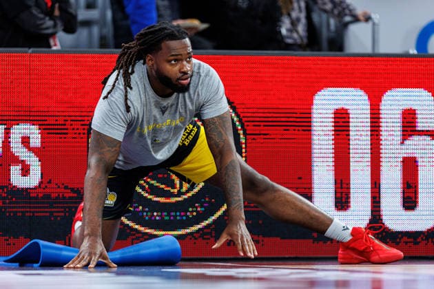 Traveon Buchanan MHP Riesen Ludwigsburg, 02 , single picture, single photo, portrait, portraet, warm up, before the start of the match, BMA365 Bamberg Baskets vs MHP Riesen Ludwigsburg, Basketball, easyCredit BBL, 15 Matchday, 09 01 2026 BMA365 Bamberg Baskets vs MHP Riesen Ludwigsburg, Basketball, easyCredit BBL, 15 Matchday, 09 01 2026 Bamberg Copyright: xEibner-Pressefoto G.xSantemizx EP_EER