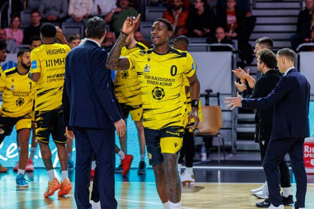 Babacar Sane MHP Riesen Ludwigsburg, 00 , before the start of the game, BMA365 Bamberg Baskets vs MHP Riesen Ludwigsburg, Basketball, easyCredit BBL, Matchday 15, 09 01 2026 BMA365 Bamberg Baskets vs MHP Riesen Ludwigsburg, Basketball, easyCredit BBL, Matchday 15, 09 01 2026 Bamberg Copyright: xEibner-Pressefoto G.xSantemizx EP_EER