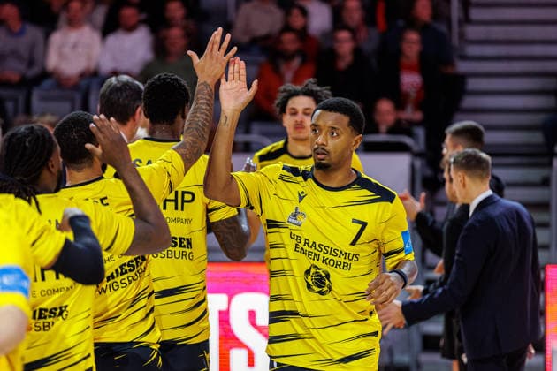 Elijah Hughes MHP Riesen Ludwigsburg, 07 , before the start of the game, BMA365 Bamberg Baskets vs MHP Riesen Ludwigsburg, Basketball, easyCredit BBL, Matchday 15, 09 01 2026 BMA365 Bamberg Baskets vs MHP Riesen Ludwigsburg, Basketball, easyCredit BBL, Matchday 15, 09 01 2026 Bamberg Copyright: xEibner-Pressefoto G.xSantemizx EP_EER