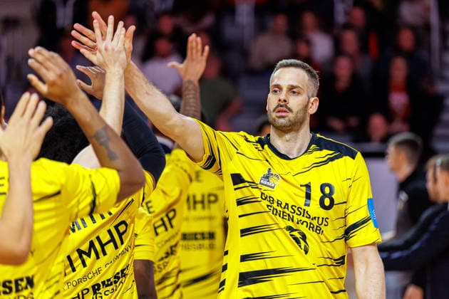Jonas Wohlfarth Bottermann MHP Riesen Ludwigsburg, 18 , before the start of the game, BMA365 Bamberg Baskets vs MHP Riesen Ludwigsburg, Basketball, easyCredit BBL, Matchday 15, 09 01 2026 BMA365 Bamberg Baskets vs MHP Riesen Ludwigsburg, Basketball, easyCredit BBL, Matchday 15, 09 01 2026 Bamberg Copyright: xEibner-Pressefoto G.xSantemizx EP_EER