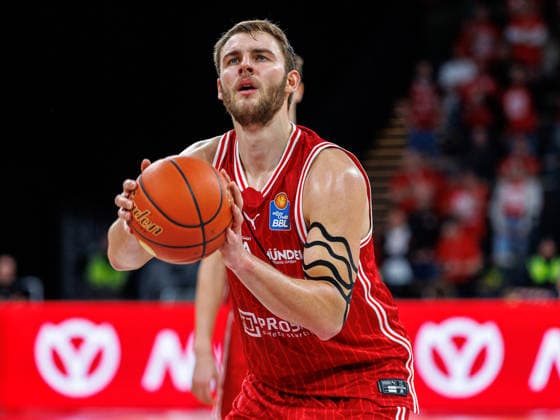 Moritz Krimmer BMA365 Bamberg Baskets, 27 , single picture, single photo, portrait, portrait, free throw, BMA365 Bamberg Baskets vs MHP Riesen Ludwigsburg, Basketball, easyCredit BBL, 15 Matchday, 09 01 2026 BMA365 Bamberg Baskets vs MHP Riesen Ludwigsburg, Basketball, easyCredit BBL, 15 Matchday, 09 01 2026 Bamberg Copyright: xEibner-Pressefoto G.xSantemizx EP_EER