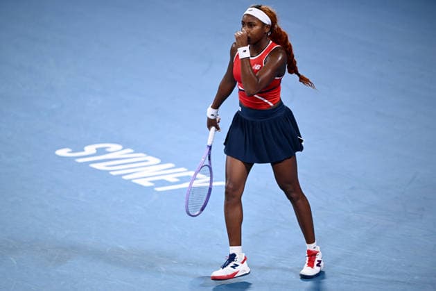 TENNIS UNITED CUP SYDNEY, Coco Gauff of the USA gestures after winning the first set in her match against Iga Swiatek of Poland, during the semi final between the USA and Poland in the 2026 United Cup at Ken Rosewall Arena in Sydney, Saturday, January 10, 2026. ( NO ARCHIVING, EDITORIAL USE ONLY SYDNEY NEW SOUTH WALES AUSTRALIA  Copyright: xDANxHIMBRECHTSx 20260110198735677672