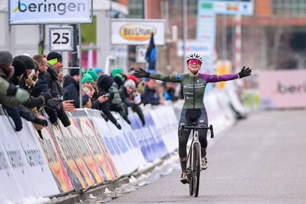 Belgian Liese Geuens celebrates as she crosses the finish line to win the Junior women race at the Belgian Cyclocross Championships in Beringen on Saturday 10 January 2026. DAVIDxPINTENS  x154939488x