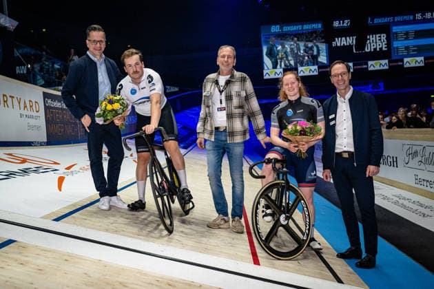 BOCK Benjamin, EDMUNDS Rhian Sixdays Bremen 2026 Team 3 BOBRINK BOCK Benjamin GER Team 2 VELO TRACK EDMUNDS Rhian GBR Award Ceremony Medal Ceremony Podium Landscape horizontal Landscape Event Event Sixdays Bremen 2026 Category Category Cycling Track Cycling Sixdays Elite Men and Women Location Location Europe Germany Bremen ÖVB Arena Discipline Keirin Distance m Date Date 09 01 2026 Friday Day 1