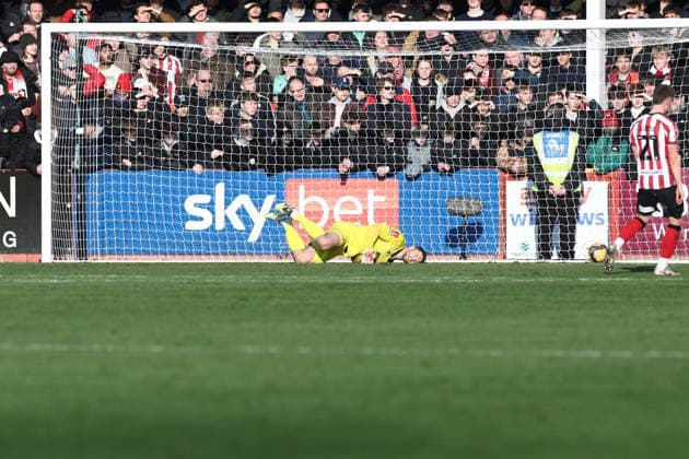 Cheltenham Town v Leicester City, FA Cup, 3rd Round GOAL 0-1 Cheltenham Town goalkeeper Joe Day (1) is beaten by a shot from Leicester City forward Patson Daka (20) during the FA Cup match between Cheltenham Town and Leicester City at EV Charger Points Stadium, Cheltenham, UK on 10 January 2026. Cheltenham Jonny Rocks Stadium Gloucestershire UK Editorial use only DataCo restrictions apply See www.football-dataco.com , Copyright: xJohnxMallettx PSI-23561-0050