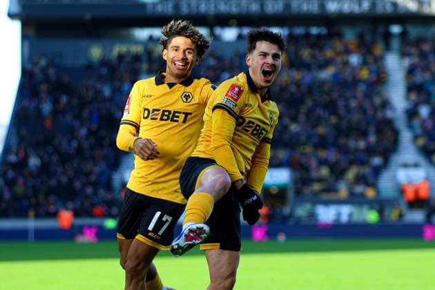 Rodrigo Gomes (21 Wolves) celebrates scoring the fifth goal for Wolves during the FA Cup football match between Wolverhampton Wanderers and Shrewsbury Town at Molineux stadium in Wolverhampton, England Copyright: xNataliexMincher SPPx Sportspressphoto_SPR80248