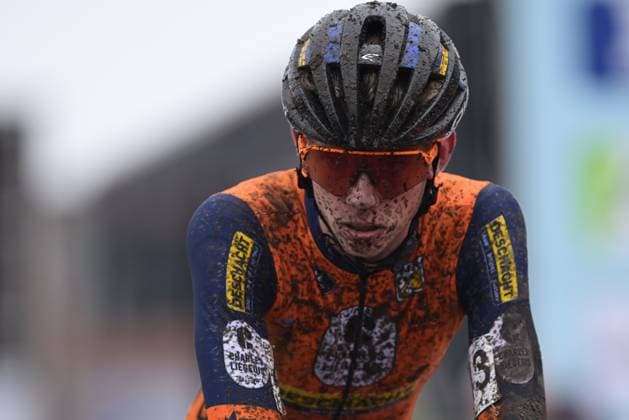 Belgian Giel Lejeune reacts as he finished second at the Junior men race at the Belgian Cyclocross Championships in Beringen on Saturday 10 January 2026. DAVIDxPINTENS  x154959752x