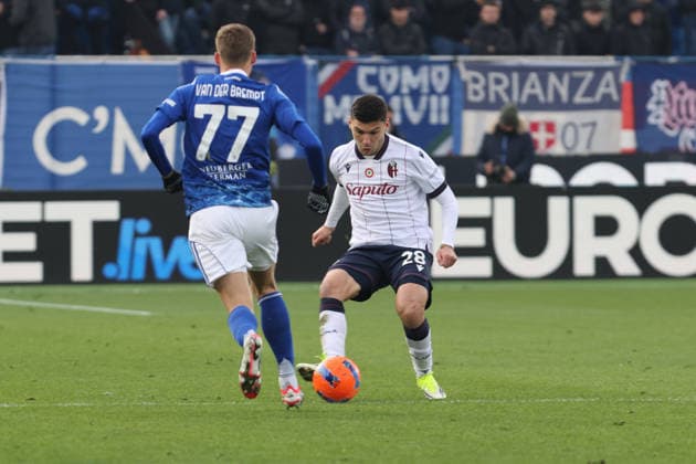 ComoÕsBolognaÕs Nicolo Cambiaghi during the Serie A soccer match between Como and Bologna at the Giuseppe Sinigaglia stadium in Como, north Italy - January 10, 2026 - Soccer.  Copyright: xAntonioxSaiai LaPressex