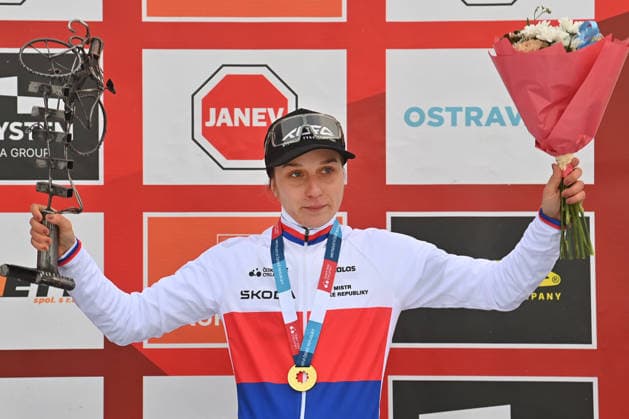Mistrovstvi Ceske republiky v cyklokrosu: zeny, 10. ledna 2026, Dolni oblast Vitkovice, Ostrava. Vitezka Kristyna Zemanova (VIF CICLING TEAM). (CTKxPhoto JaroslavxOzana) CTKPhotoP2026011003928  CTKPhotoP2026011003928