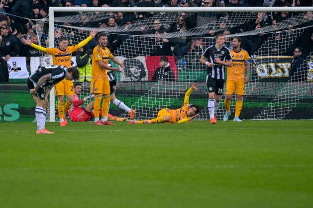 Udinese s Christian Kabasele scores a goal during Udinese Calcio vs Pisa SC, Italian soccer Serie A match in Udine, Italy, January 10 2026  Copyright: xAlessioxMarini IPAxSportx xipa-agency.netx xx IPA_69882456 IPA_Agency_IPA69882456