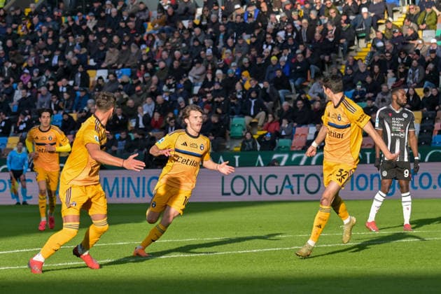Pisa s Matteo Tramoni celebrates after scoring a goal during Udinese Calcio vs Pisa SC, Italian soccer Serie A match in Udine, Italy, January 10 2026  Copyright: xAlessioxMarini IPAxSportx xipa-agency.netx xx IPA_69882415 IPA_Agency_IPA69882415