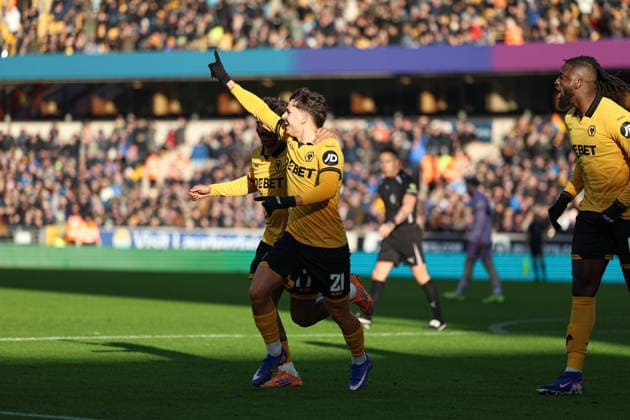 Emirates FA Cup Third Round Wolverhampton Wanderers v Shrewsbury Town Rodrigo Gomes of Wolverhampton Wanderers celebrates scoring during the Emirates FA Cup Third Round match Wolverhampton Wanderers vs Shrewsbury Town at Molineux, Wolverhampton, United Kingdom, 10th January 2026 (Photo by Euan Manning News Images) Wolverhampton Molineux West Midlands United Kingdom Copyright: xEuanxManning NewsxImagesx