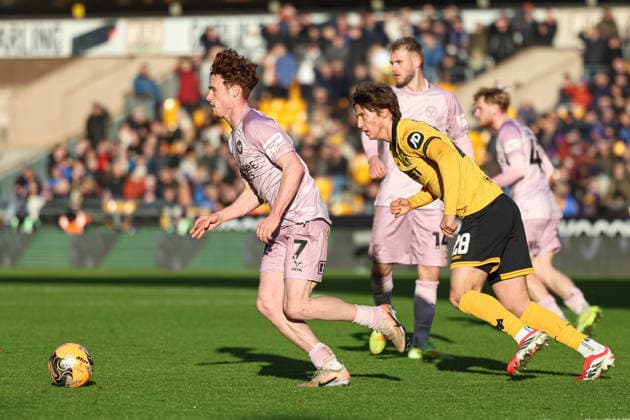 Emirates FA Cup Third Round Wolverhampton Wanderers v Shrewsbury Town Tommy McDermott of Shrewsbury Town with the ball during the Emirates FA Cup Third Round match Wolverhampton Wanderers vs Shrewsbury Town at Molineux, Wolverhampton, United Kingdom, 10th January 2026 (Photo by Euan Manning News Images) Wolverhampton Molineux West Midlands United Kingdom Copyright: xEuanxManning NewsxImagesx