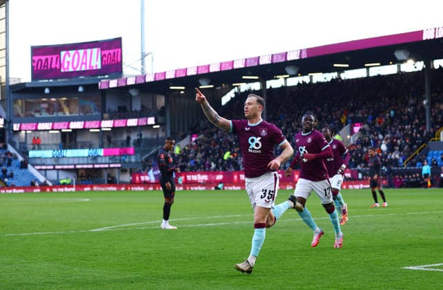Ashley Barnes of Burnley celebrates scoring the opening goal Burnley v Millwall, Emirates FA Cup, Third Round, Football, Turf Moor, Burnley, UK - 10 Jan 2026Burnley Turf Moor United Kingdom EDITORIAL USE ONLY No use with unauthorised audio, video, data, fixture lists, club league logos or live services. Online in-match use limited to 120 images, no video emulation. No use in betting, games or single club league player publications.  Copyright: xMattxWest Shutterstockx 16246250y