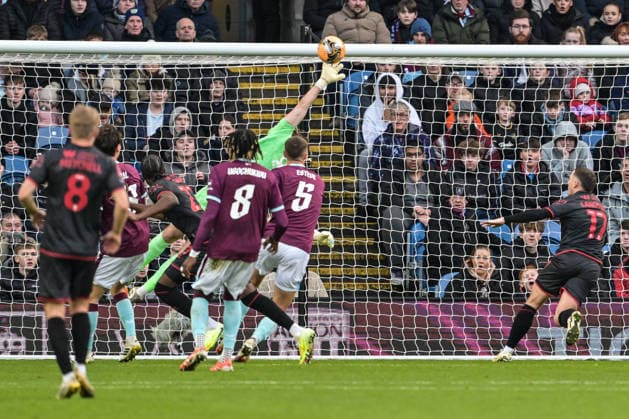 10th January 2026; Turf Moor, Burnley, Lancashire, England; FA Cup Football, Burnley versus Millwall; Max Weiss of Burnley shoots wide of the goal  LeexDurkin