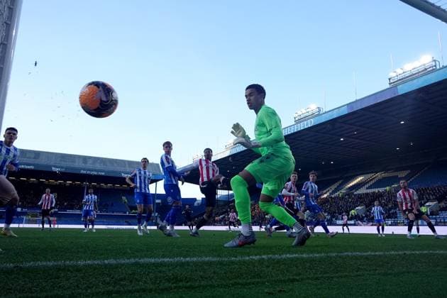 Keane Lewis-Potter of Brentford (Not Pictured) scores their side s first goal of the game Sheffield Wednesday v Brentford, Emirates FA Cup, Third Round, Football, Hillsborough, Sheffield, UK - 10 Jan 2026Sheffield Hillsborough United Kingdom EDITORIAL USE ONLY No use with unauthorised audio, video, data, fixture lists, club league logos or live services. Online in-match use limited to 120 images, no video emulation. No use in betting, games or single club league player publications. Copyright: xGeorgexTewkesbury Shutterstockx 16246263bm