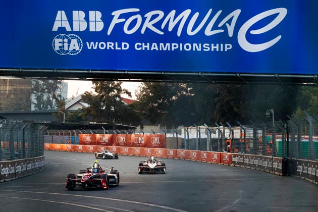 2025 FORMULA E MEXICO CITY ePRIX 21 DE VRIES Nyck (nld), Mahindra Racing, Mahindra M12Electro, action during the the Mexico City Paulo ePrix, 2nd round of the 2025-26 ABB FIA Formula E World Championship, WM, Weltmeisterschaft on the Autodromo Hermanos Rodriguez from January 8 to 10, 2025 in Mexico City, Mexico -  Copyright: xGREGORYxLENORMANDx