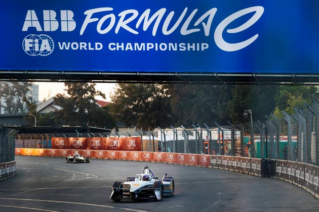 2025 FORMULA E MEXICO CITY ePRIX 94 WEHRLEIN Pascal (ger), Porsche Formula E Team, Porsche 99X Electric, action during the the Mexico City Paulo ePrix, 2nd round of the 2025-26 ABB FIA Formula E World Championship, WM, Weltmeisterschaft on the Autodromo Hermanos Rodriguez from January 8 to 10, 2025 in Mexico City, Mexico -  Copyright: xGREGORYxLENORMANDx