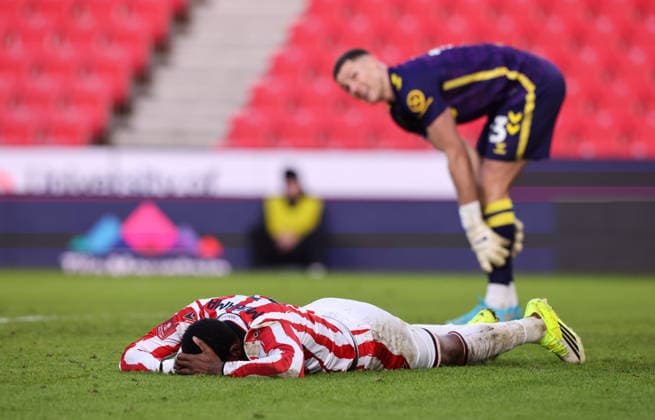 Stoke City s Divin Mubama reacts after missing. chance Stoke City v Coventry City, Emirates FA Cup, Third Round, Football, Bet365 Stadium, Stoke-on-Trent, UK - 10 Jan 2026Stoke-on-Trent Bet365 Stadium United Kingdom EDITORIAL USE ONLY No use with unauthorised audio, video, data, fixture lists, club league logos or live services. Online in-match use limited to 120 images, no video emulation. No use in betting, games or single club league player publications.  Copyright: xAlexxDodd Shutterstockx 16254078ad