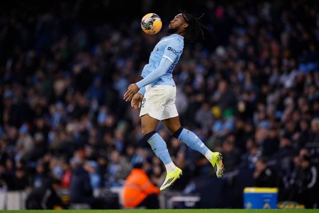 Antoine Semenyo of Manchester City controls the ball Manchester City v Exeter City, Emirates FA Cup, Third Round, Football, Etihad Stadium, Manchester, UK - 10 Jan 2026Manchester Etihad Stadium United Kingdom EDITORIAL USE ONLY No use with unauthorised audio, video, data, fixture lists, club league logos or live services. Online in-match use limited to 120 images, no video emulation. No use in betting, games or single club league player publications. Copyright: xWillxCooper Shutterstockx 16246255ac