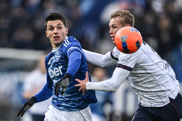 Tasos Douvikas of Calcio Como in action during the Italian Serie A football match between Calcio Como and Bologna FC on January 10th, 2026 at the Giuseppe Senigallia stadium in Como, Italy  Copyright: xTizianoxBallabio IPAxSportx xipa-agency.netx xx IPA_69888182 IPA_Agency_IPA69888182