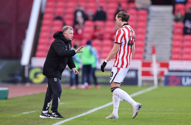 Stoke City manager Mark Robins shouts instructions to Maksym Talovierov Stoke City v Coventry City, Emirates FA Cup, Third Round, Football, Bet365 Stadium, Stoke-on-Trent, UK - 10 Jan 2026Stoke-on-Trent Bet365 Stadium United Kingdom EDITORIAL USE ONLY No use with unauthorised audio, video, data, fixture lists, club league logos or live services. Online in-match use limited to 120 images, no video emulation. No use in betting, games or single club league player publications.  Copyright: xAlexxDodd Shutterstockx 16254078at