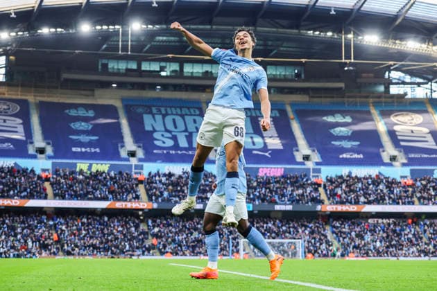 Manchester City v Exeter City, Emirates FA Cup Manchester City defender Max Alleyne scores a GOAL 1-0 and celebrates during the Manchester City v Exeter City Emirates FA Cup Third Round match at the Etihad Stadium, Manchester, England on 10 January 2026 Credit: Phil Duncan Every Second Media Editorial use only. All images are copyright Every Second Media Limited. No images may be reproduced without prior permission. All rights reserved. Premier League and Football League images are subject to licensing agreements with Football DataCo Limited. see https: www.football-dataco.com Copyright: xIMAGO EveryxSecondxMediax ESM-1745-0013 PhilxDuncanx xEveryxSecondxMediax