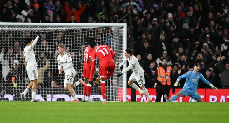Fulham v Middlesbrough Emirates FA Cup Emile Smith Rowe of Fulham scores his sides second goal during the Emirates FA Cup Third Round match at Craven Cottage, London 10 01 2026 UK Newspapers OUT Copyright: xNigelxBramleyx FIL-22780-0054
