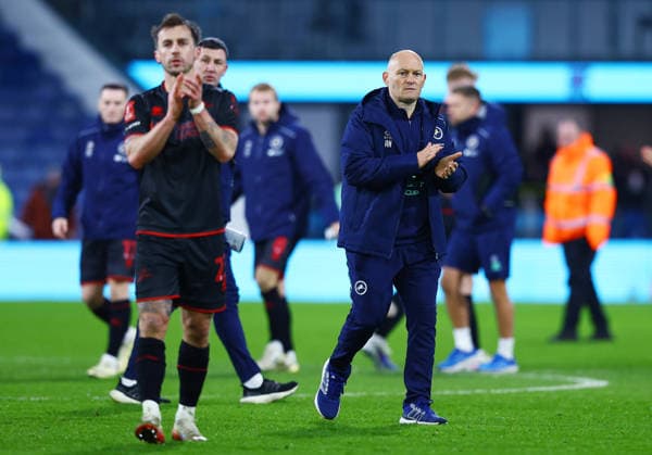 Millwall manager Alex Neil thanks the fans at the end of the match Burnley v Millwall, Emirates FA Cup, Third Round, Football, Turf Moor, Burnley, UK - 10 Jan 2026Burnley Turf Moor United Kingdom EDITORIAL USE ONLY No use with unauthorised audio, video, data, fixture lists, club league logos or live services. Online in-match use limited to 120 images, no video emulation. No use in betting, games or single club league player publications.  Copyright: xMattxWest Shutterstockx 16246250ax