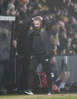 Cambridge United manager Neil Harris reacts Cambridge United v Birmingham City, Emirates FA Cup, Third Round, Football, Cledara Abbey Stadium, Cambridge, UK - 10 Jan 2026Cambridge Cledara Abbey Stadium United Kingdom EDITORIAL USE ONLY No use with unauthorised audio, video, data, fixture lists, club league logos or live services. Online in-match use limited to 120 images, no video emulation. No use in betting, games or single club league player publications.  Copyright: xJedxLeicester Shutterstockx 16246307q