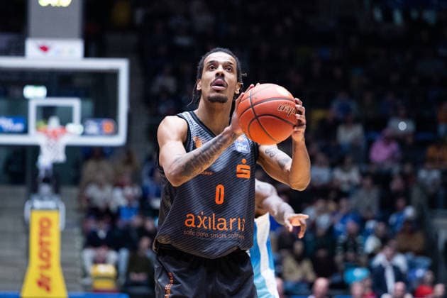 Kevin Yebo Niners Chemnitz, 00 GER, BBL, Skyliners Frankfurt vs Niners Chemnitz, SV Basketball, 1 Bundesliga, 15 Matchday, Season 2025 2026 10 01 2026 Eibner Pressefoto Attila Ziga GER, BBL, Skyliners Frankfurt vs Niners Chemnitz, SV Basketball, 1 Bundesliga, 15 Matchday, Season 2025 2026 10 01 2026 Frankfurt am Main Copyright: xEibner-Pressefotox EP_AZA