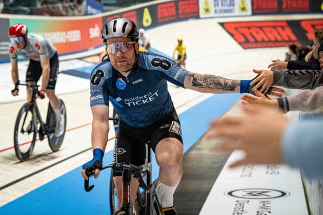 EEFTING Roy Sixdays Bremen 2026 Team 8 NORDWEST TICKET EEFTING Roy NED Black Landscape horizontal Landscape Event Event Sixdays Bremen 2026 Category Category Cycling Track Cycling Sixdays Elite Men Location Location Europe Germany Bremen ÖVB Arena Discipline Distance m Date Date 10 01 2026 Saturday Day 2