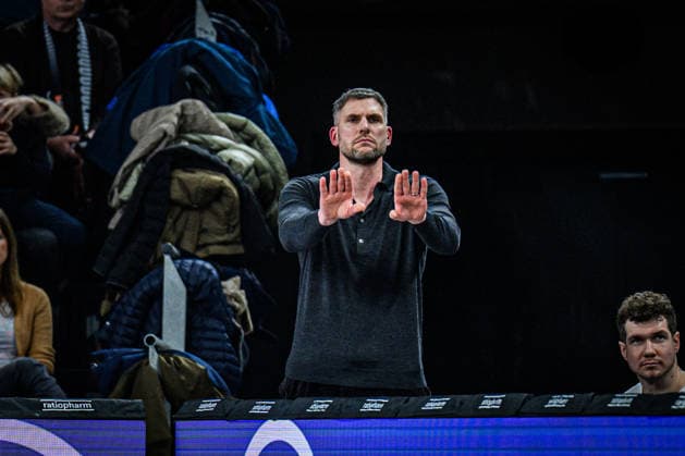 Neu Ulm, Germany, 10 01 26 Sports Director Nils Mittmann Basketball Loewen Braunschweig gestures during the Basketball Bundesliga match between ratiopharm ulm vs Basketball Loewen Braunschweig at the ratiopharm Arena on January 10, 2026 in Neu Ulm, Germany Photo by Harry Langer DeFodi Images ratiopharm Arena, Germany, 10 01 26 Sports Director Nils Mittmann Basketball Loewen Braunschweig gestures during the Basketball Bundesliga match between ratiopharm ulm vs Basketball Loewen Braunschweig at Neu Ulm on January 10, 2026 in ratiopharm Arena, Germany Photo by Harry Langer DeFodi Images Photo by Harry Langer DeFodi Images