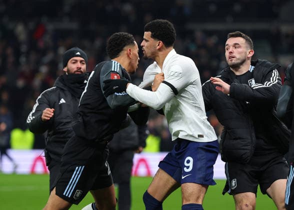 10th January 2026; Tottenham Hotspur Stadium, London, England; FA Cup Football, Tottenham Hotspur versus Aston Villa; Dominic Solanke of Tottenham Hotspur clashes with Morgan Rogers of Aston Villa after the match  JohnxPatrickxFletcher