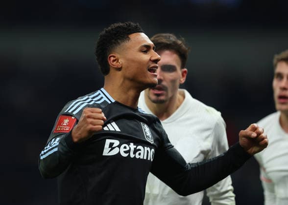 10th January 2026; Tottenham Hotspur Stadium, London, England; FA Cup Football, Tottenham Hotspur versus Aston Villa; Ollie Watkins of Aston Villa celebrates towards the Aston Villa fans after the match in front of Joao Palhinha of Tottenham Hotspur  JohnxPatrickxFletcher