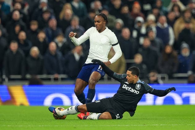 Tottenham Hotspur v Aston Villa, FA Cup, 3rd Round Tottenham Hotspur Forward Mathys Tel (11) under Pressure from Aston Villa Midfielder Youri Tielemans 8 during the FA Cup match between Tottenham Hotspur and Aston Villa at Tottenham Hotspur Stadium, London, UK on 10 January 2026. Editorial use only DataCo restrictions apply See www.football-dataco.com , Copyright: xChrisxFoxwellx PSI-23550-0078