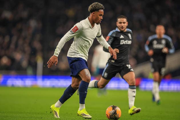Tottenham Hotspur v Aston Villa, FA Cup, 3rd Round Tottenham Hotspur Forward Wilson Odobert (28) runs with the ball during the FA Cup match between Tottenham Hotspur and Aston Villa at Tottenham Hotspur Stadium, London, UK on 10 January 2026. Editorial use only DataCo restrictions apply See www.football-dataco.com , Copyright: xChrisxFoxwellx PSI-23550-0087