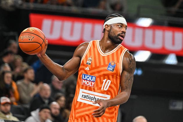 GER, BBL, ratiopharm Ulm vs Basketball Löwen Braunschweig 10 01 2026, ratiopharm arena, Neu Ulm, GER, BBL, ratiopharm Ulm vs Basketball Löwen Braunschweig, in the picture Malik Osborne Ulm, 10 nordphotoxGmbHx xHafner nph00200