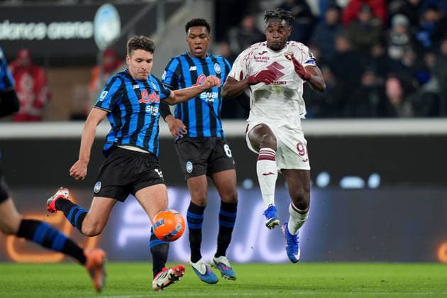 Atalanta™s Berat Djimsiti during the Serie A soccer match between Atalanta and Torino at the New Balance Stadium in Bergamo , north Italy - Saturday , January 10 , 2026. - Soccer .  Copyright: xSpada LaPressex