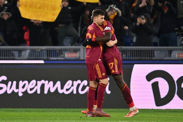 CALCIO - Serie A - AS Roma vs US Sassuolo Manu Kone of A.S. Roma celebrates after scoring the goal of 1-0 during the 20th day of the Serie A Championship between A.S. Roma and U.S. Sassuolo at the Olympic Stadium on January 10, 2026 in Rome, Italy. Rome Italy  Copyright: xIPAxSport ABACAx