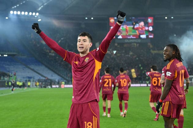 Matias Soule of AS Roma during the match of 20th day of the Serie A Championship between A.S.Roma and U.S.Sassuolo at the Olimpico Stadium on Jan 10, 2026 in Rome, Italy. during AS Roma vs US Sassuolo, Italian soccer Serie A match in Rome, Italy, January 10 2026  Copyright: xRobertoxRamaccia IPAxSportx xipa-agency.netx xx IPA_69908554 IPA_Agency_IPA69908554