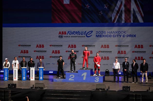 2025 FORMULA E MEXICO CITY ePRIX ROWLAND Oliver (gbr), Nissan Formula E Team, Nissan e-4ORCE 05, portrait, MORTARA Edoardo (swi), Mahindra Racing, Mahindra M12Electro, portrait and CASSIDY Nick (nzl), Citroën Racing Formula E Team, Citroën, portrait podium during the the Mexico City Paulo ePrix, 2nd round of the 2025-26 ABB FIA Formula E World Championship, WM, Weltmeisterschaft on the Autodromo Hermanos Rodriguez from January 8 to 10, 2025 in Mexico City, Mexico - Mexico CityMexico Copyright: xEricxAlonsox