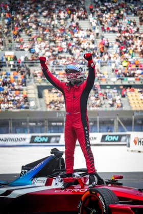 2025 FORMULA E MEXICO CITY ePRIX CASSIDY Nick (nzl), Citroën Racing Formula E Team, Citroën, portrait, celebration podium, portrait during the the Mexico City Paulo ePrix, 2nd round of the 2025-26 ABB FIA Formula E World Championship, WM, Weltmeisterschaft on the Autodromo Hermanos Rodriguez from January 8 to 10, 2025 in Mexico City, Mexico - Mexico CityMexico Copyright: xPauloxMariax